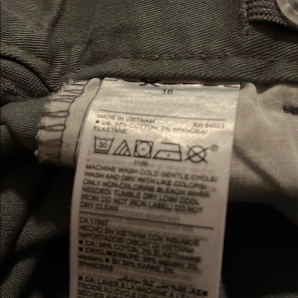 Old Navy Shorts - Picture 3 of 3